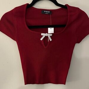 Women's deep Red Top with Bow Detail!